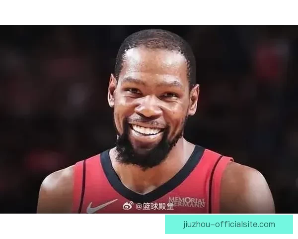 杜兰特谈进攻理念希望梳理节奏带动队友发挥整体实力