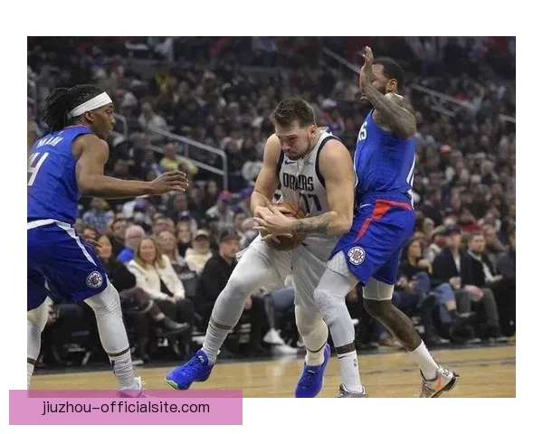 24日NBA焦点战前瞻东契奇力拼连胜勇士能否止住连败颓势 24日NBA焦点战前瞻东契奇力拼连胜勇士能否止住连败颓势